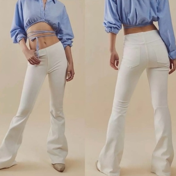 NWT Free People Penny Pull on Flare Jeans ~ White~ size 32 🤍 - Picture 2 of 15
